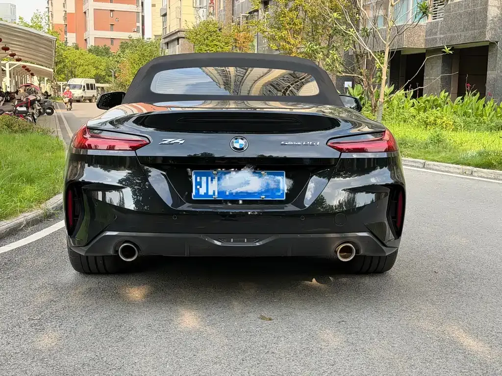 BMW Z4 — фото 5