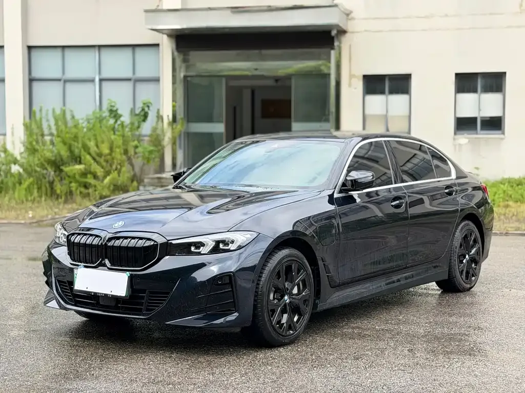 BMW i3 — фото 1