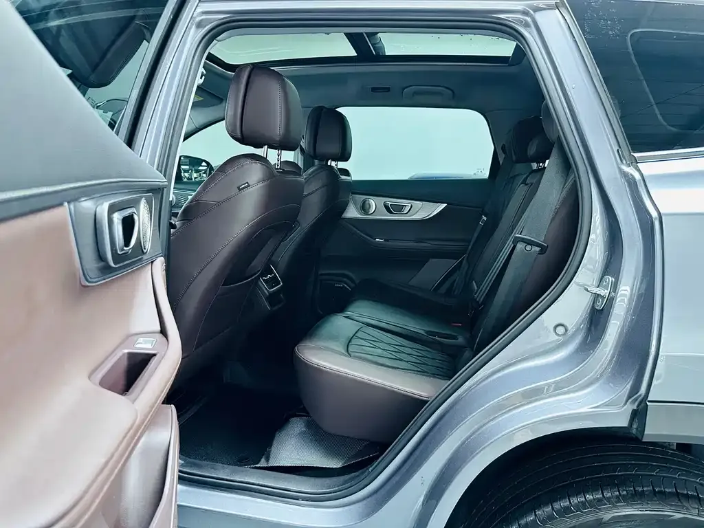 Chery Tiggo 8 PRO — фото 2
