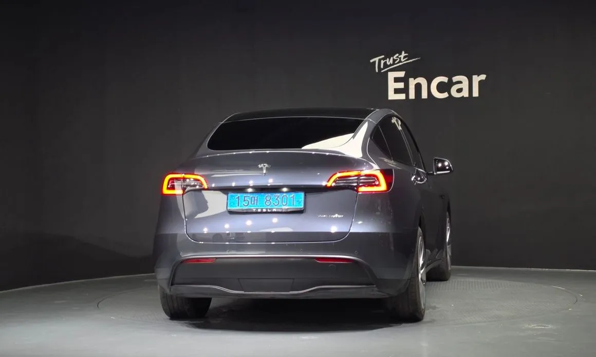 Tesla Model Y — фото 4