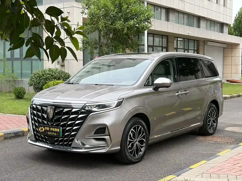 Roewe iMAX8 New Energy — фото 1