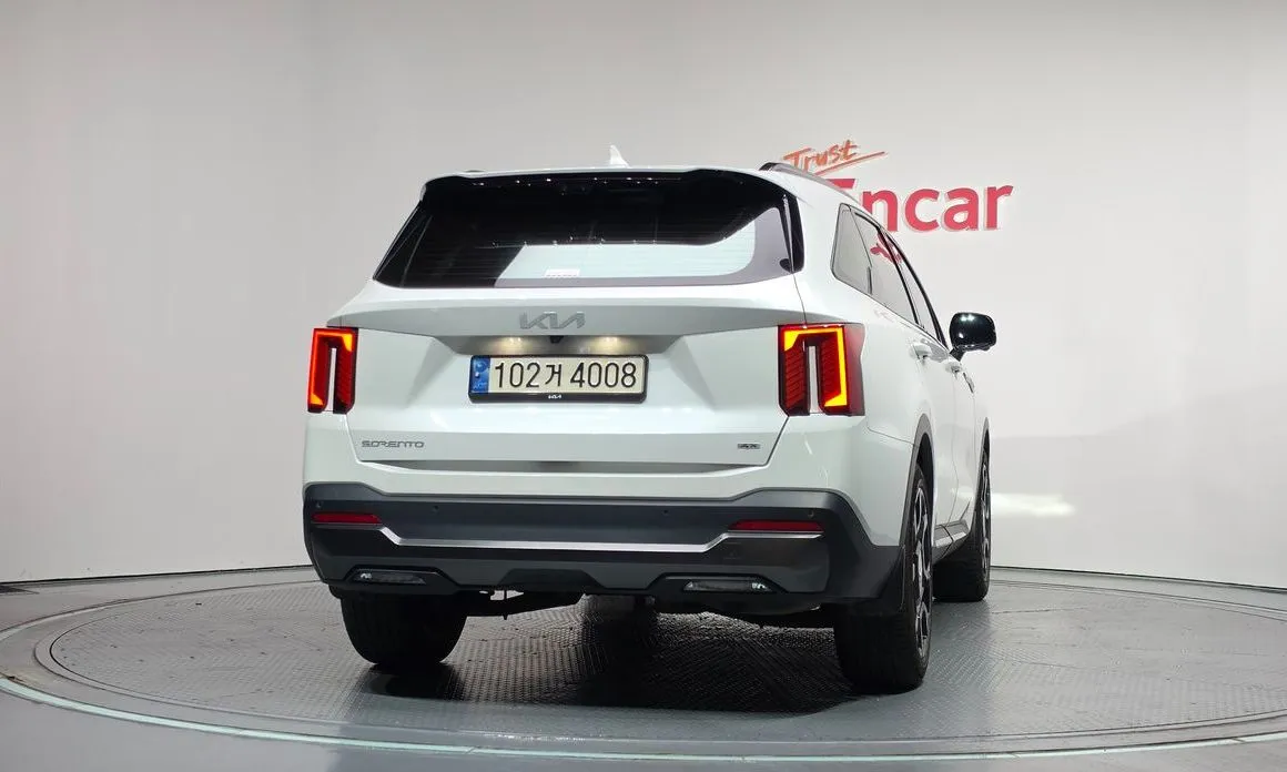 Kia Sorento — фото 10