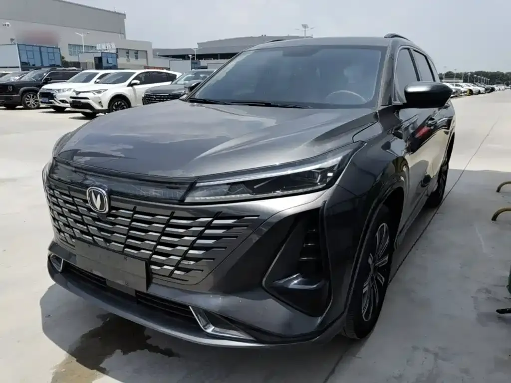 Changan CS75PLUS — фото 1