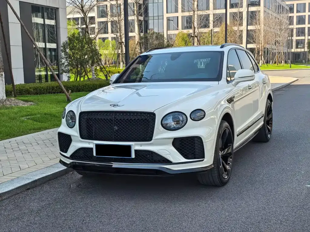 Bentley Bentayga — фото 1