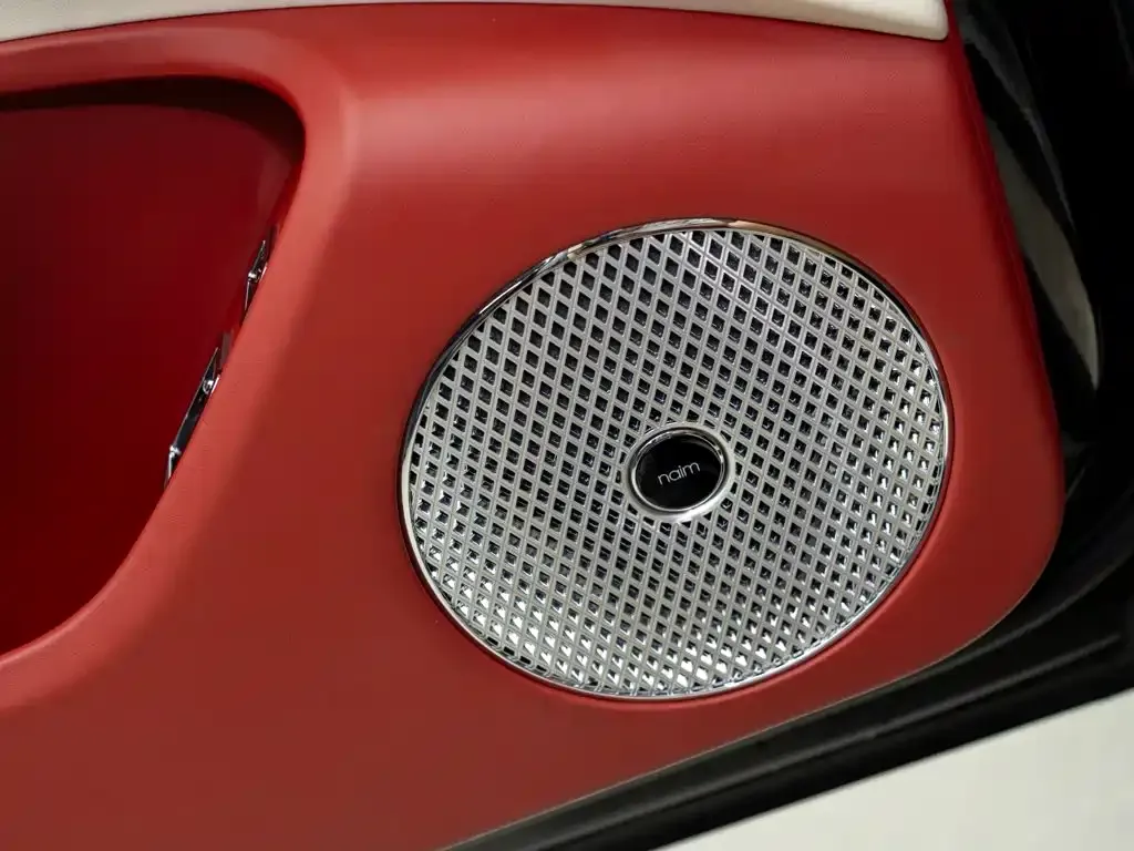 Bentley Flying Spur — фото 4