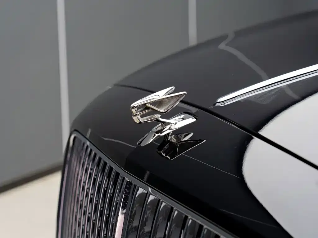 Bentley Flying Spur — фото 3