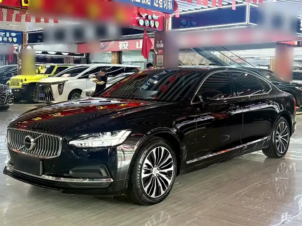 Volvo S90 — фото 1