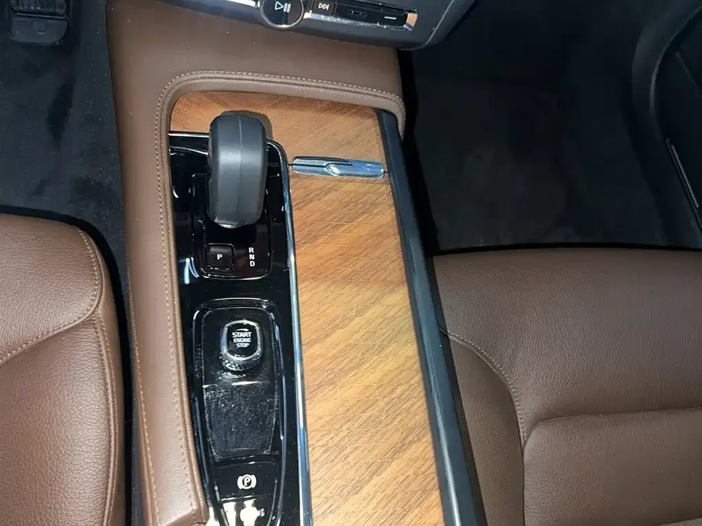Volvo S90 — фото 3