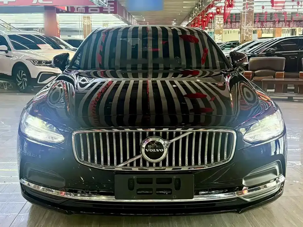 Volvo S90 — фото 9
