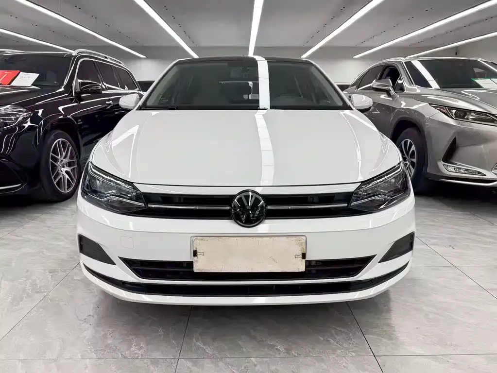 Volkswagen Polo — фото 2