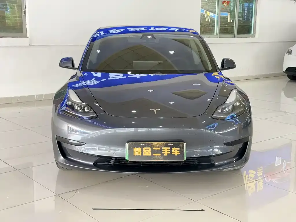 Tesla Model 3 — фото 9