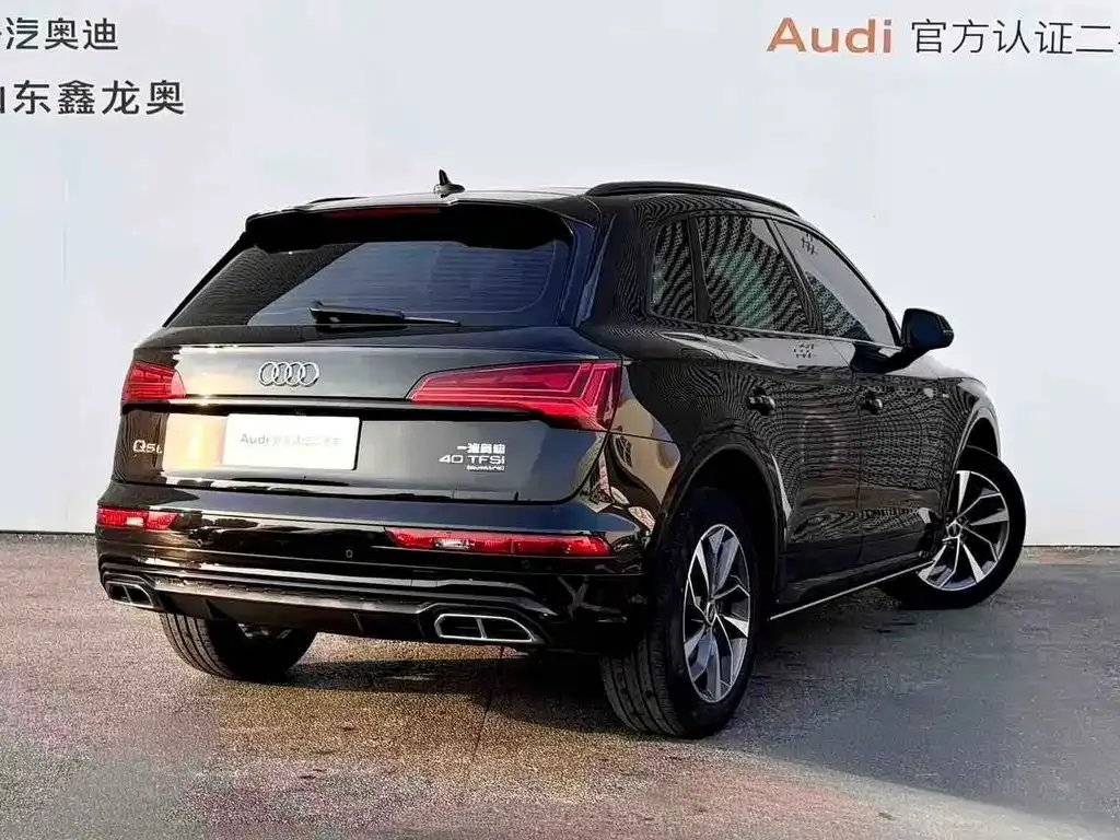 Audi Q5L — фото 8