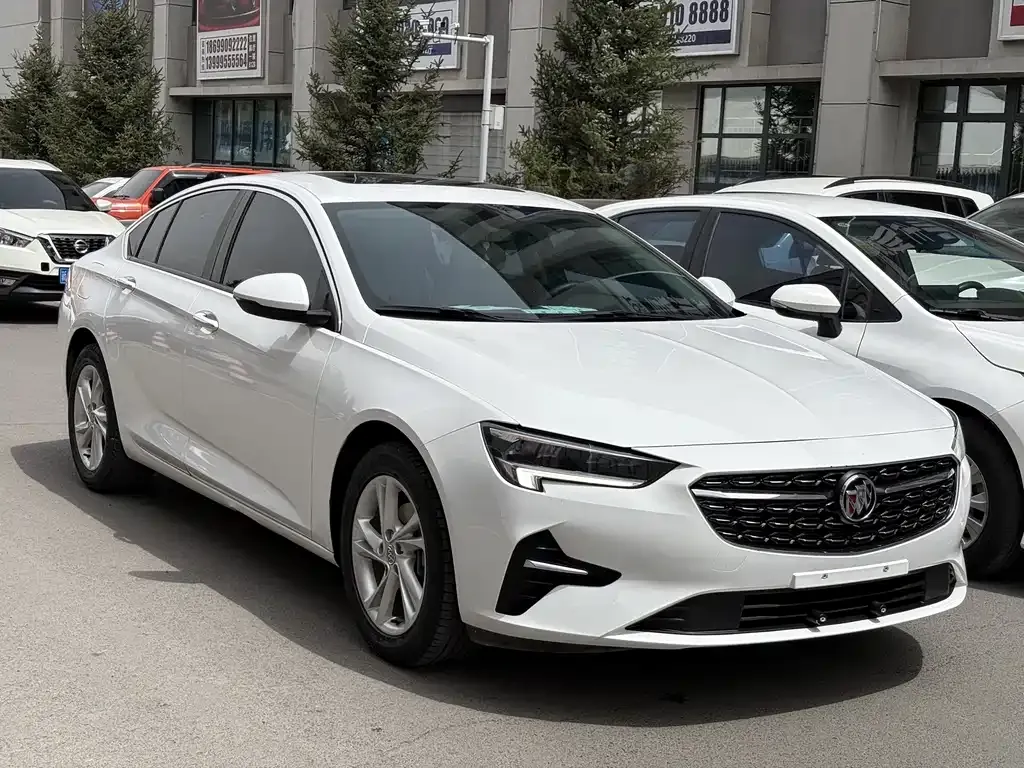 Buick Regal — фото 1