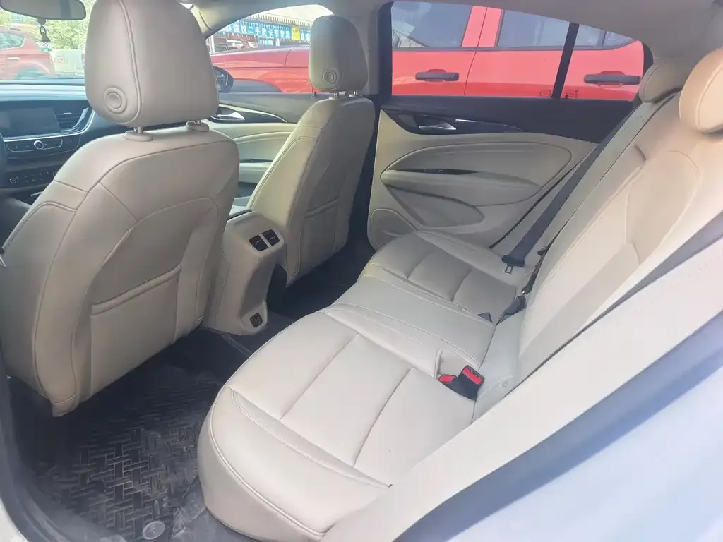 Buick Regal — фото 6