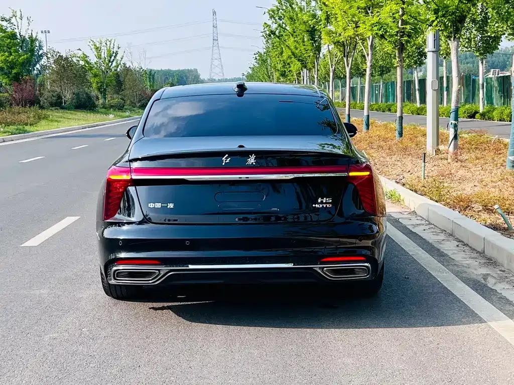 Hongqi H5 — фото 4
