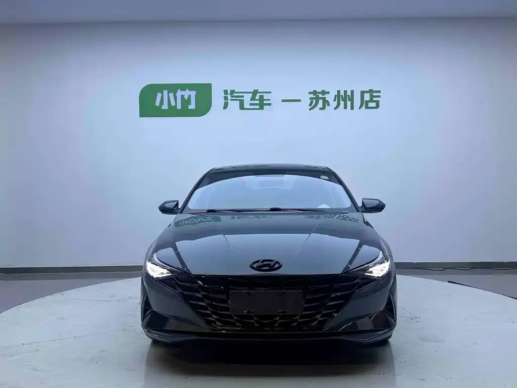 Hyundai Elantra — фото 2