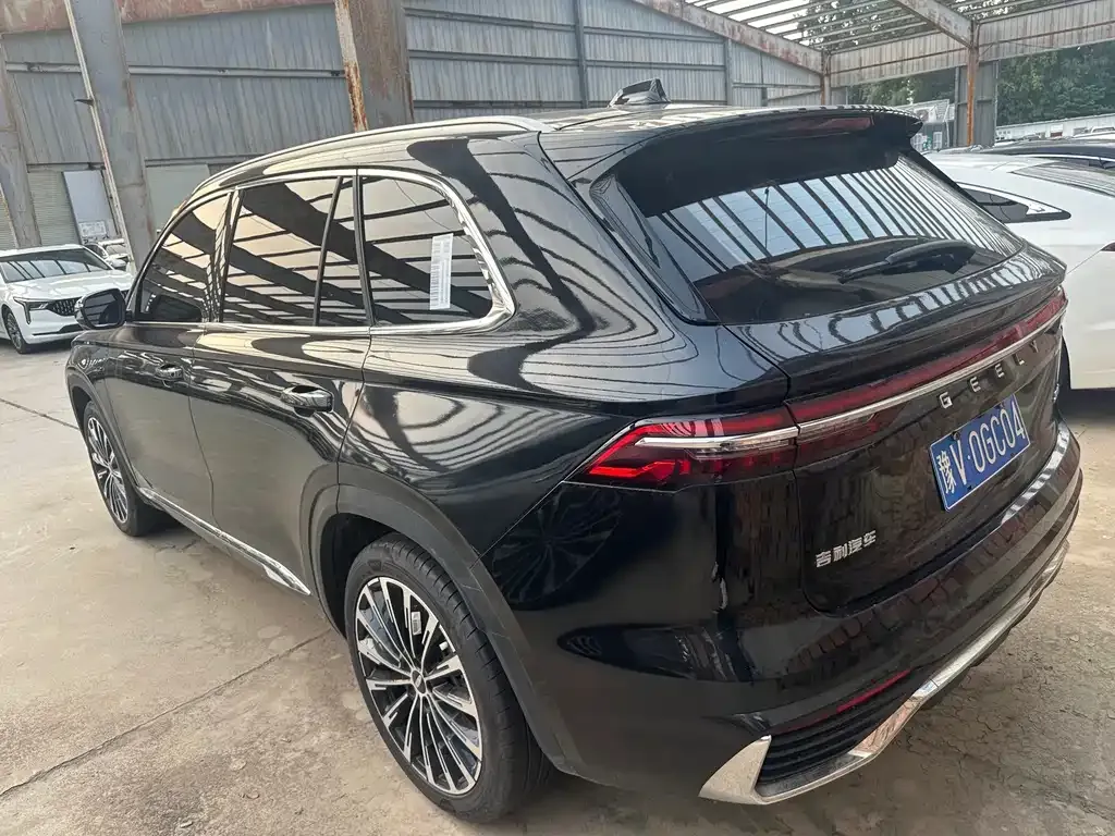 Geely Xingyue L — фото 9