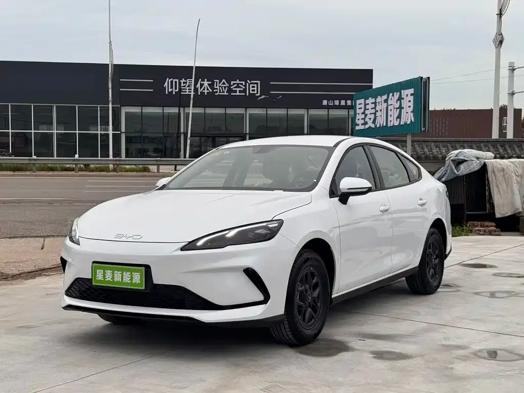 BYD Seal 05 DM-i — фото 1