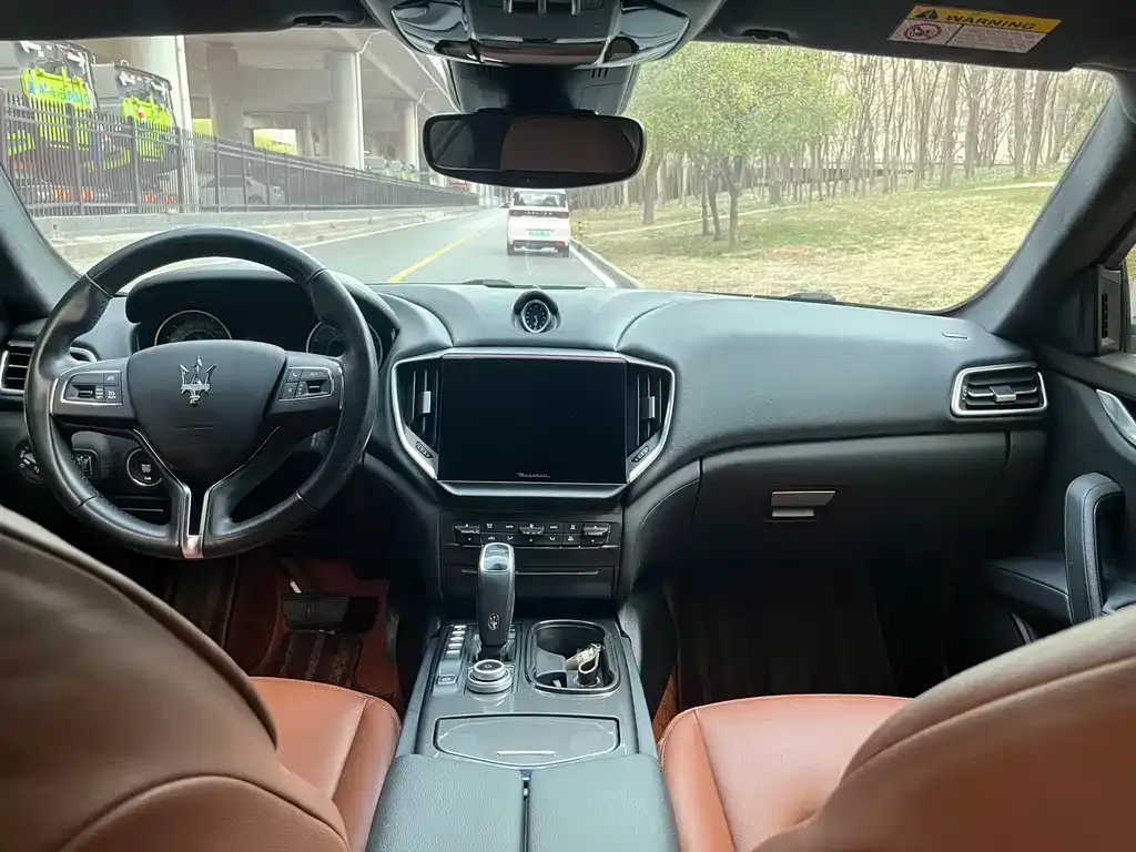 Maserati Ghibli — фото 4