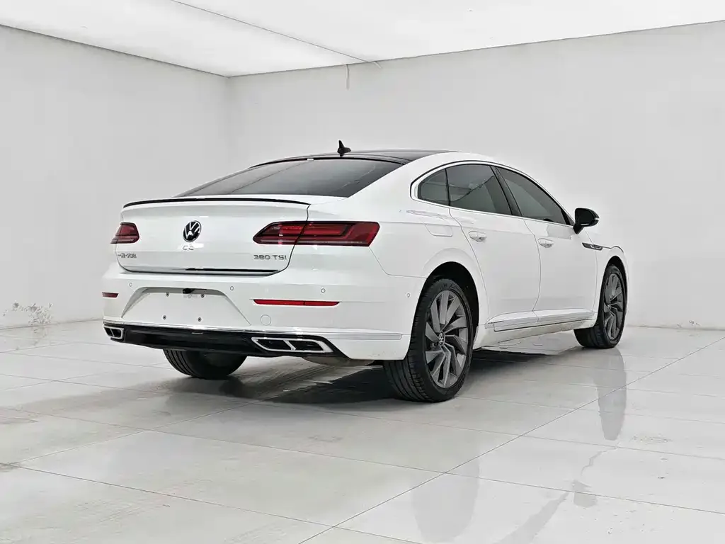 Volkswagen CC — фото 10