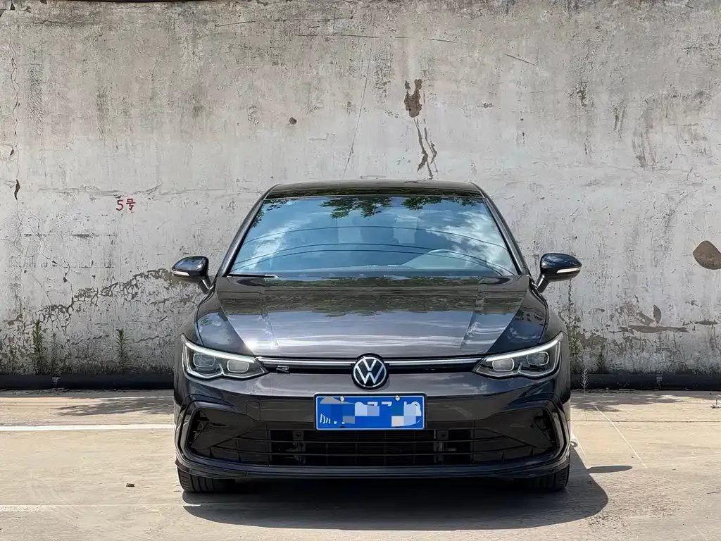 Volkswagen Golf — фото 8