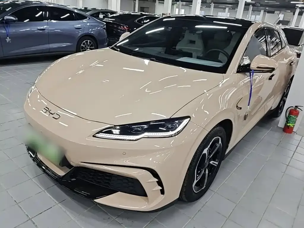 BYD Seal 06GT — фото 1
