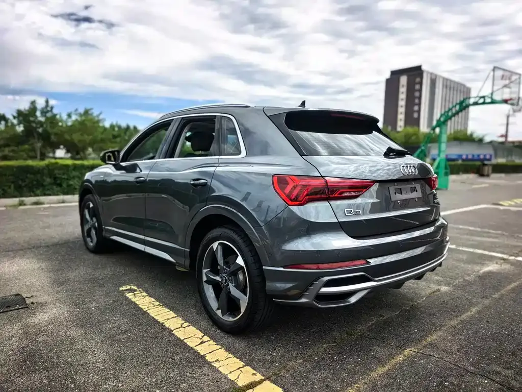 Audi Q3 — фото 6
