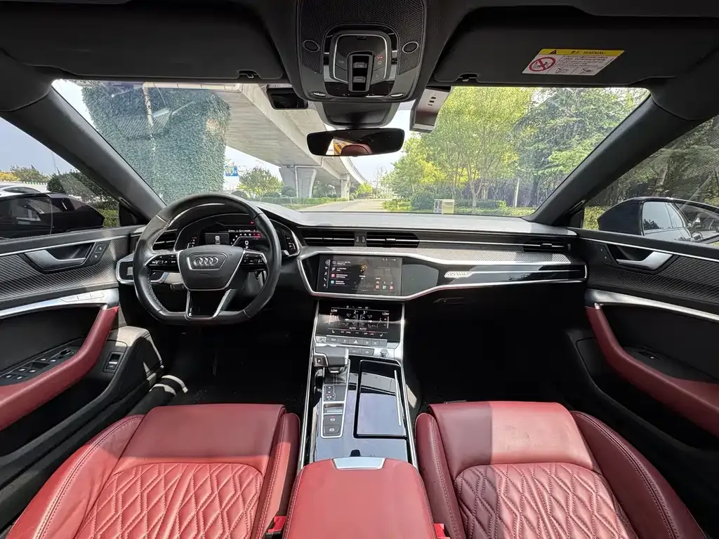 Audi A7L — фото 5