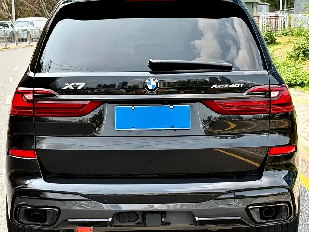 BMW X7 — фото 4