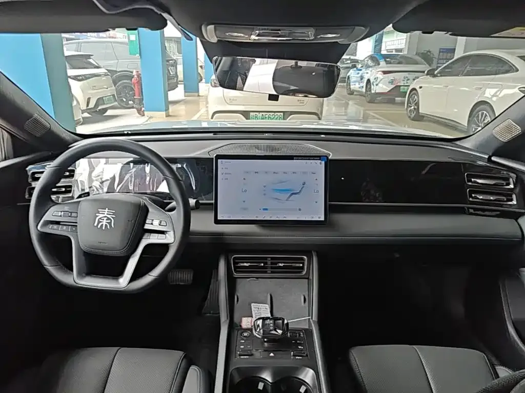 BYD Qin L — фото 10