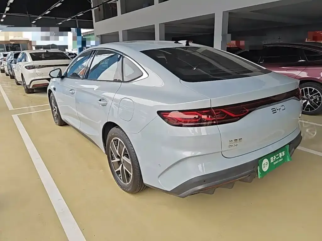 BYD Qin L — фото 6