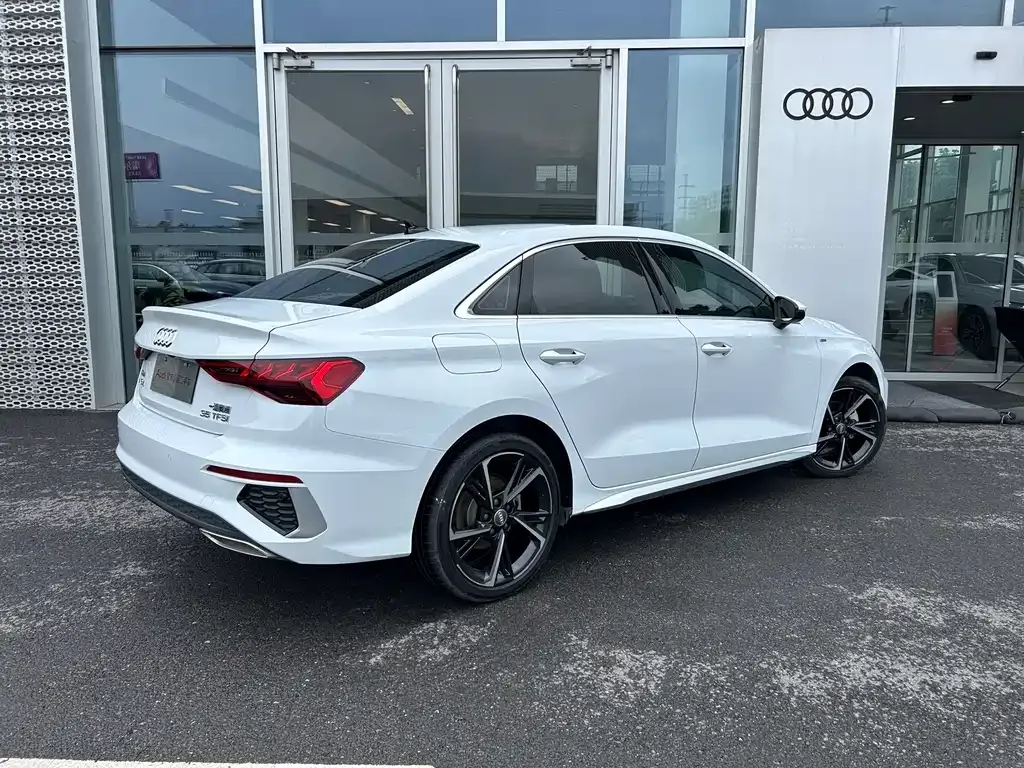 Audi A3 — фото 9