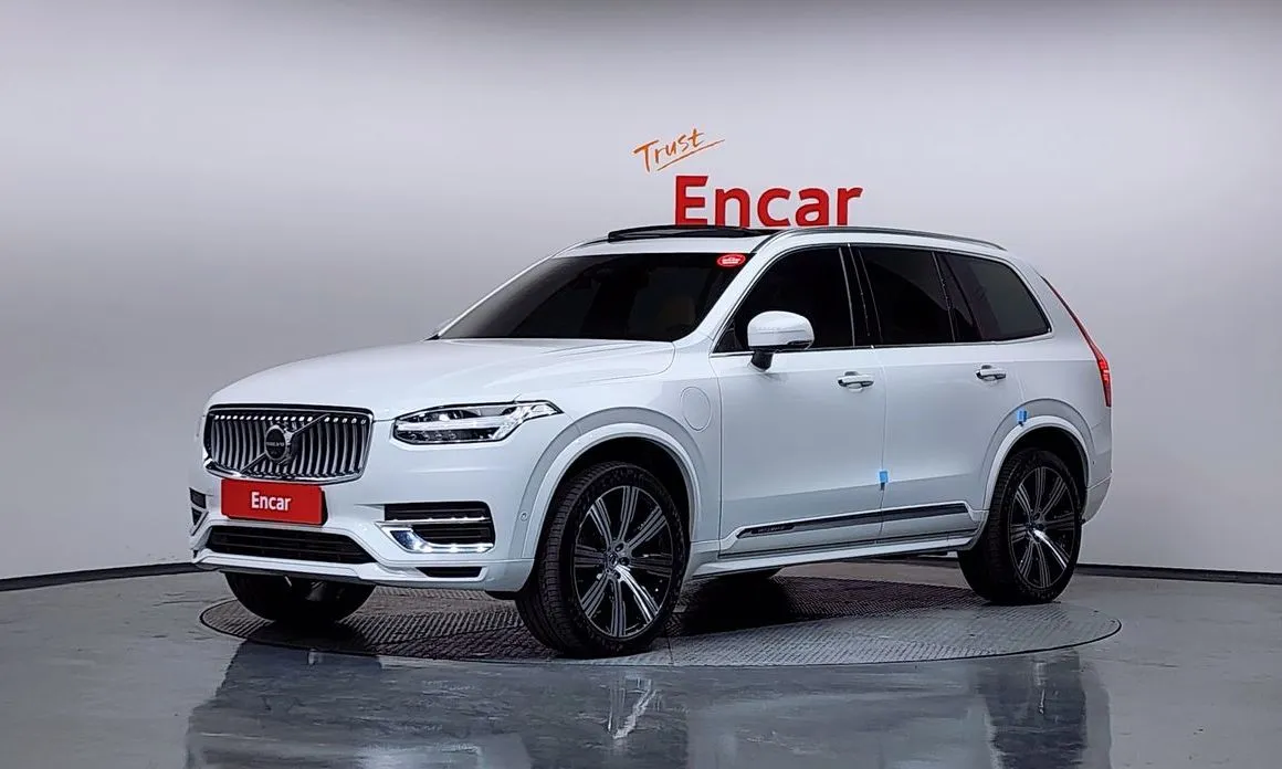 Volvo XC90 — фото 1