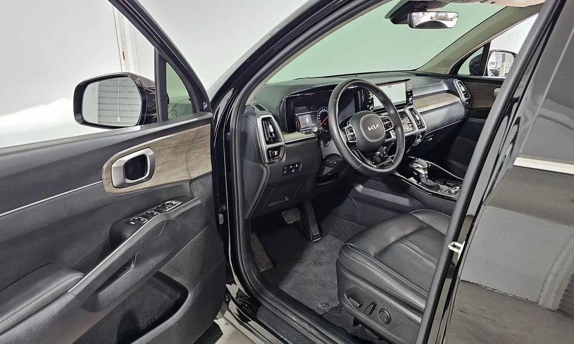 Kia Sorento — фото 9