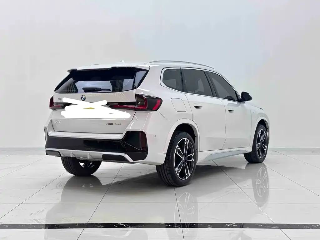 BMW X1 — фото 2
