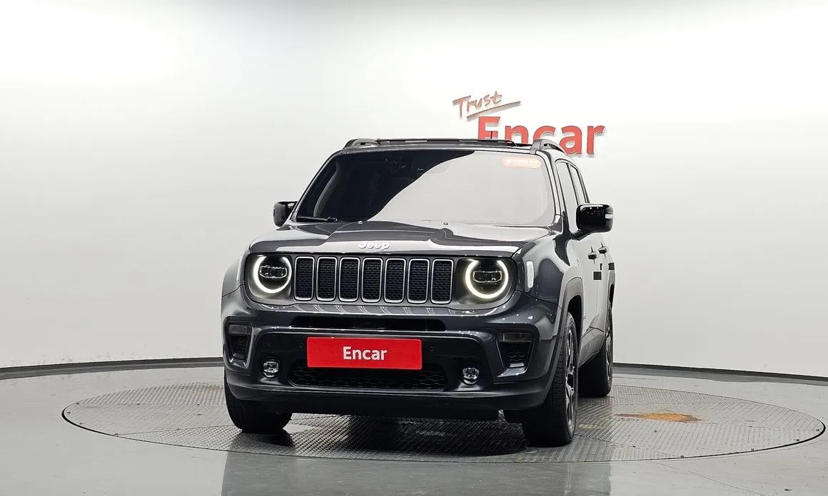 Jeep Renegade — фото 4