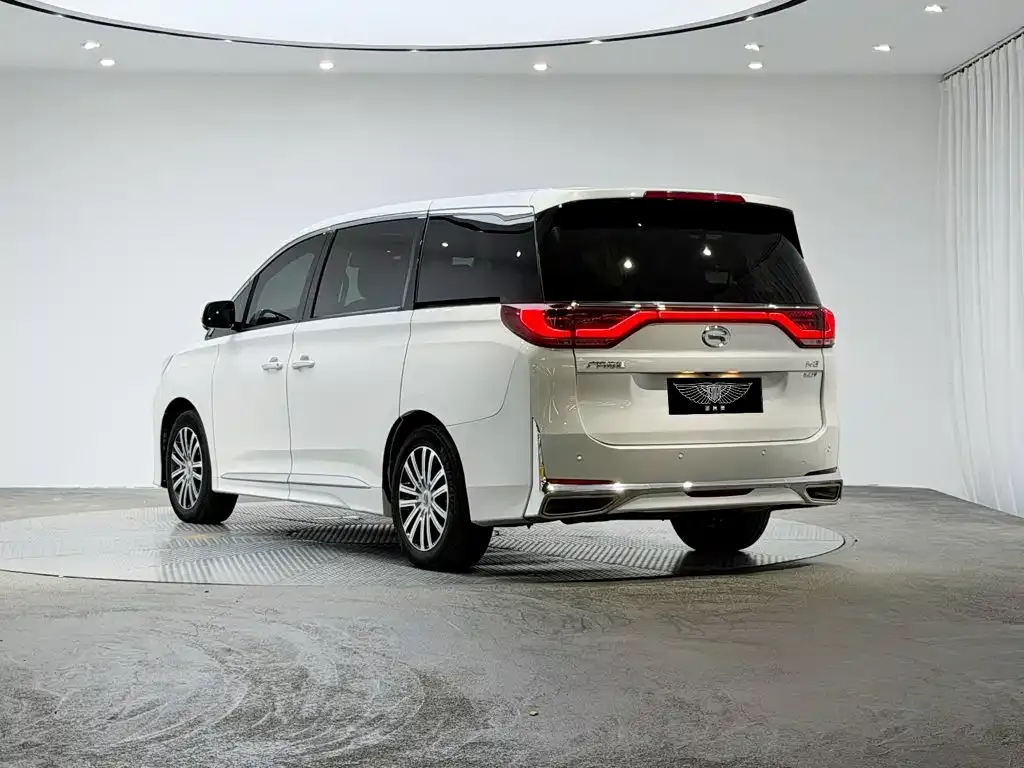 GAC Motor Trumpchi M8 — фото 8