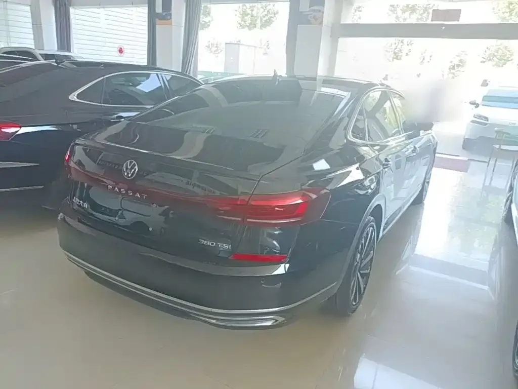Volkswagen Passat — фото 7