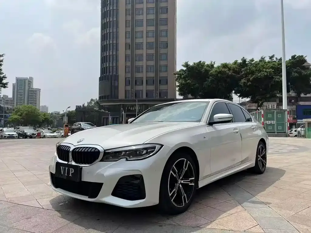 BMW 3 Series — фото 1