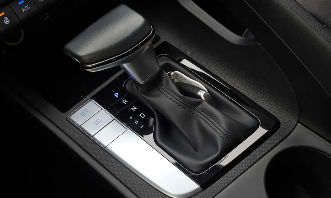 Hyundai AVANTE — фото 9