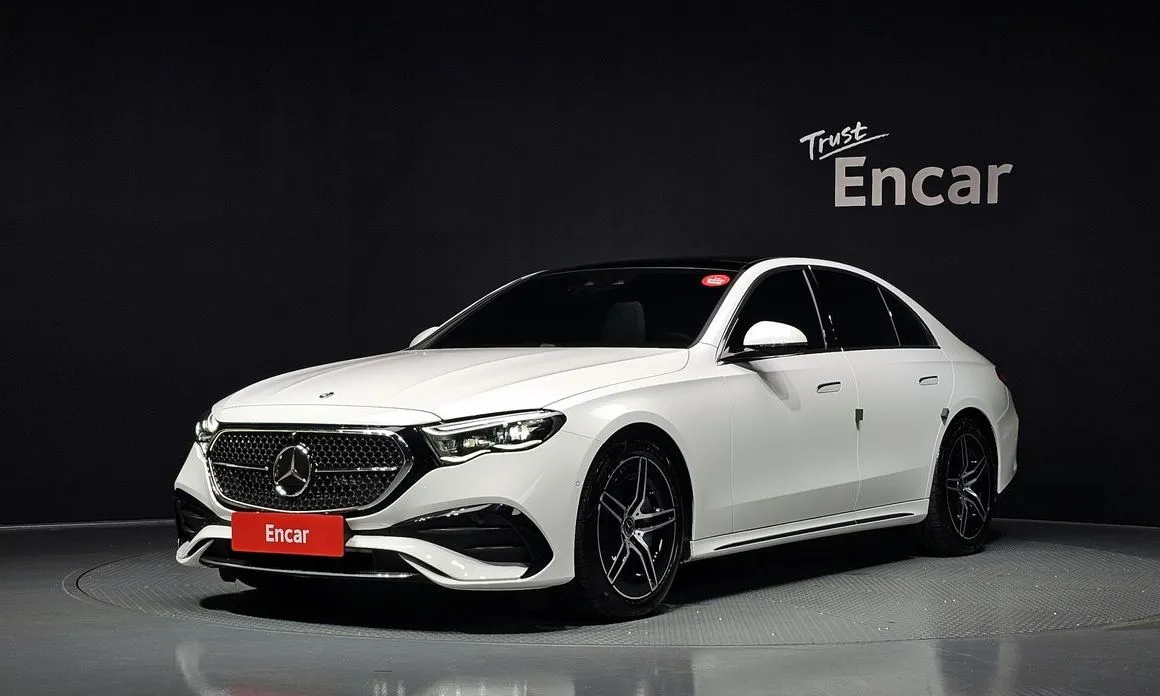 Mercedes-Benz E-Class — фото 1
