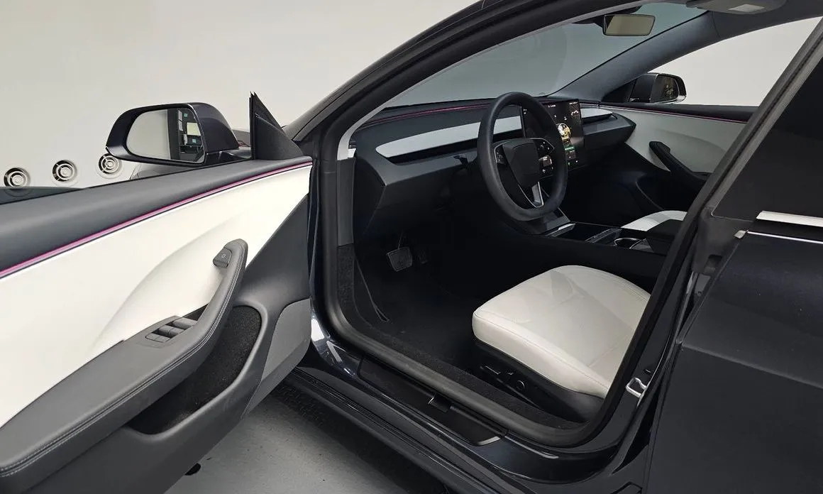 Tesla Model 3 — фото 2