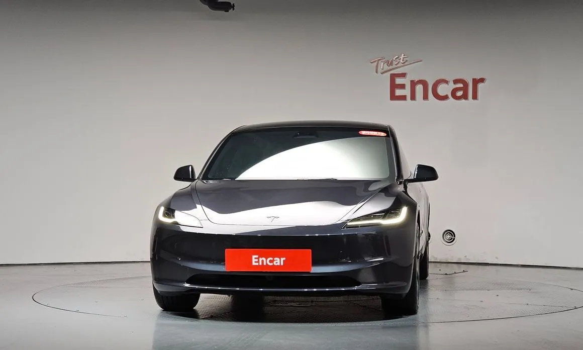 Tesla Model 3 — фото 6