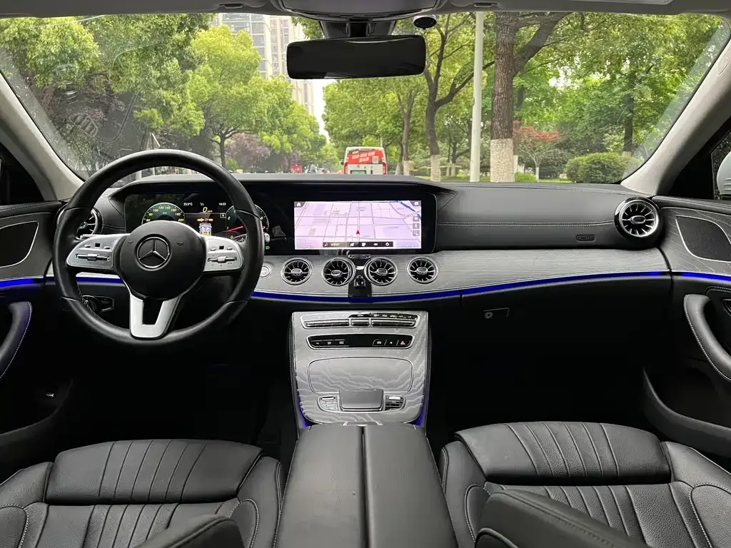 Mercedes-Benz CLS — фото 3