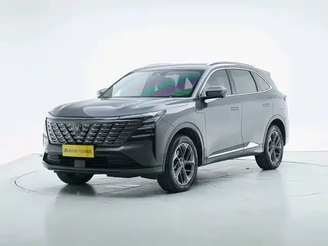 Changan CS75 PLUS — фото 1