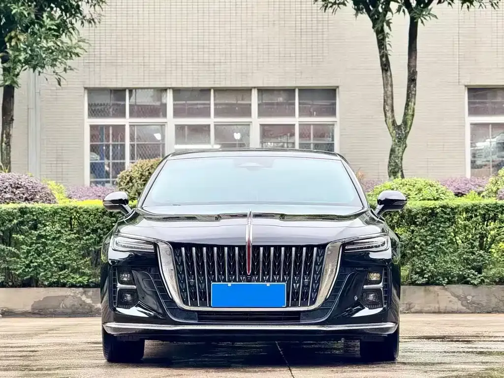 Hongqi H5 — фото 1