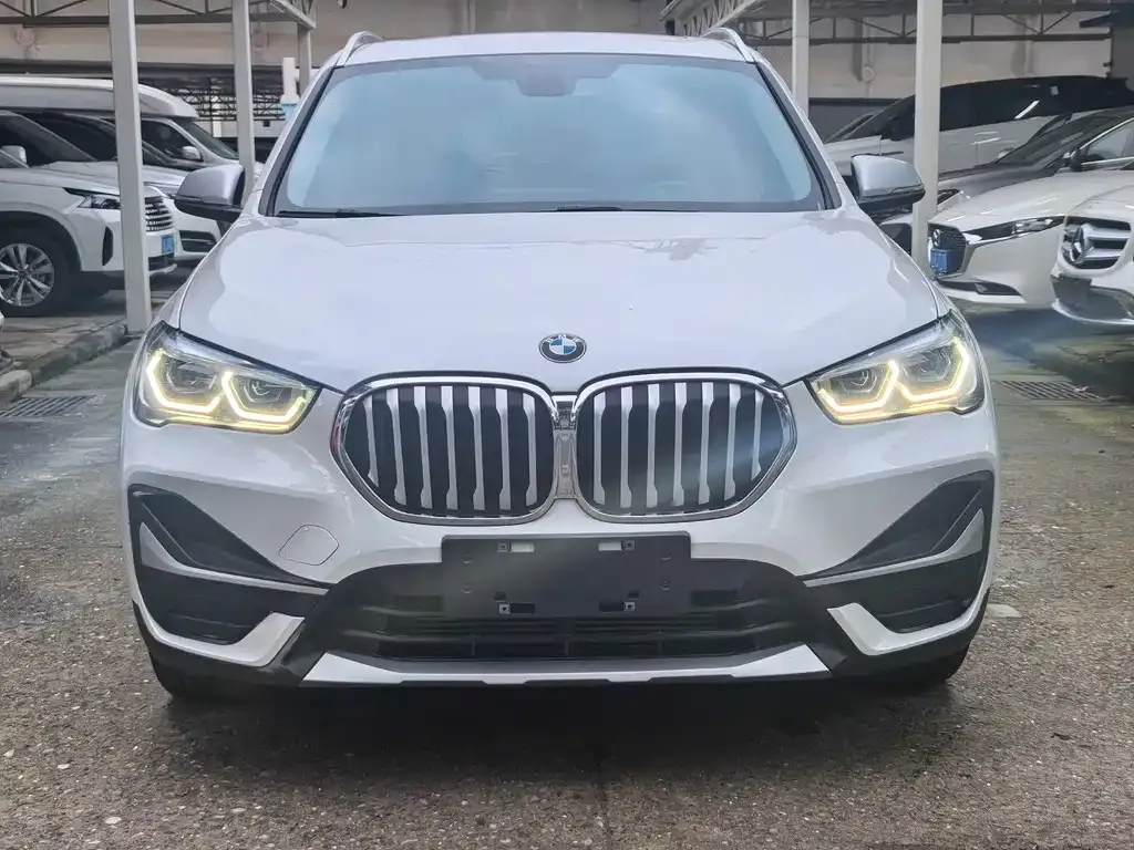 BMW X1 — фото 2