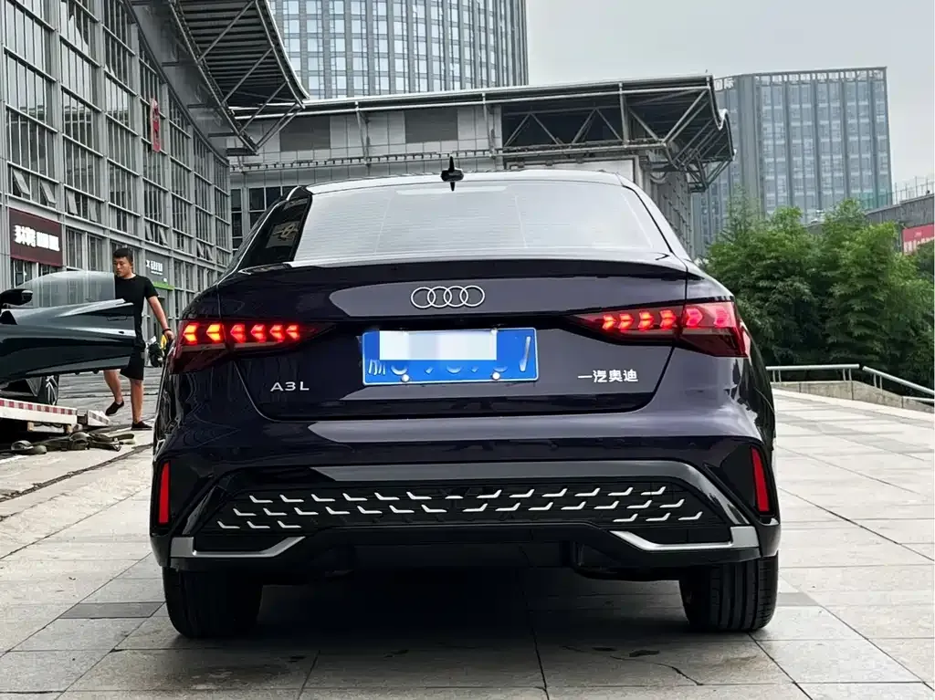 Audi A3 — фото 2