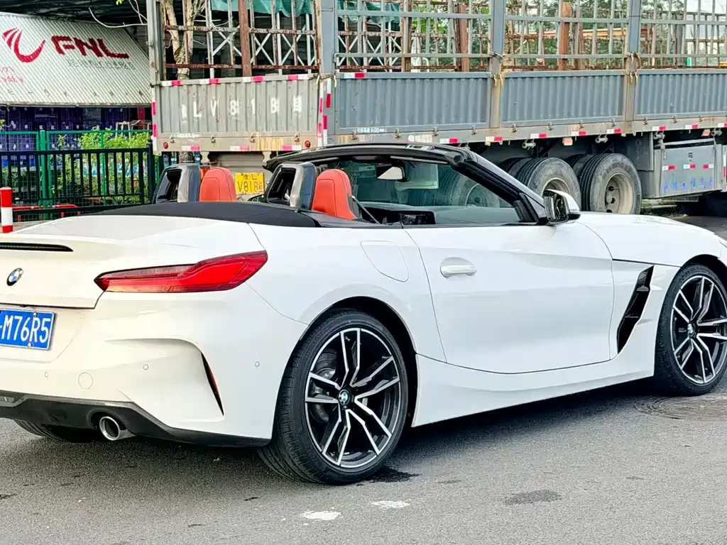 BMW Z4 — фото 4