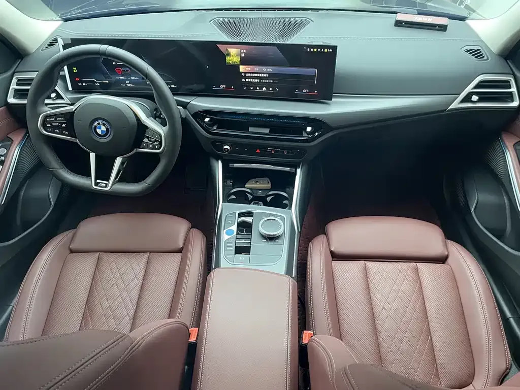 BMW i3 — фото 8